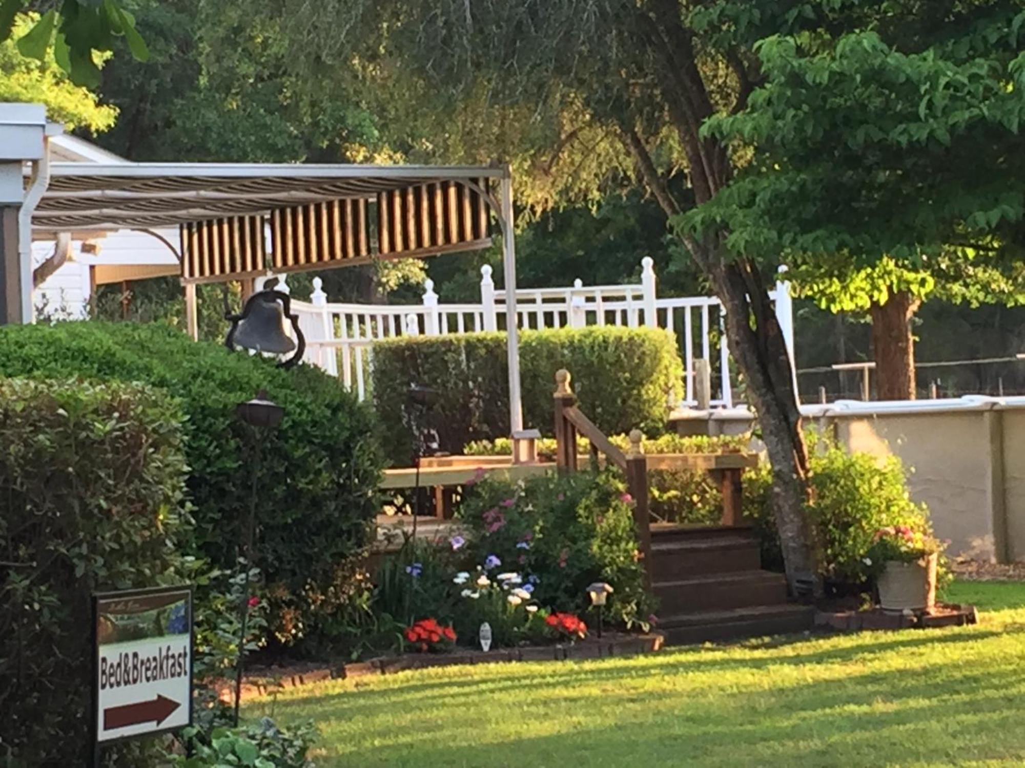 Dublin Farm Bed & Breakfast Bagian luar foto